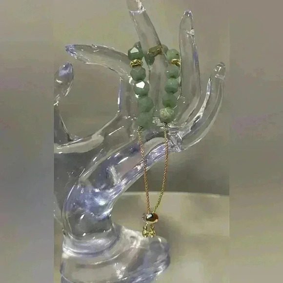 Vintage Jewelry - 💎Vintage light jade green colour bracelet